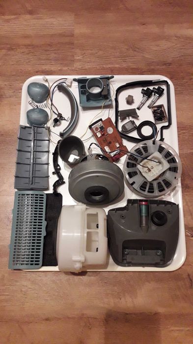 Пилосос ,, SAMSUNG '' ( по запчастинам )