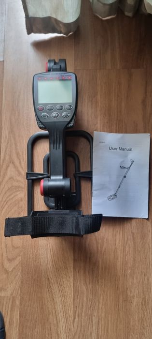 Detetor de metais MD-610. NOVO. Muito prático. Dobra-se com o toque de um botão. Muito compacto.