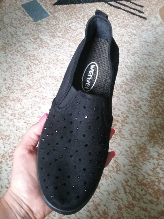 Литоны, мокасины женских черного цвета в камнях 39р стелька 24см