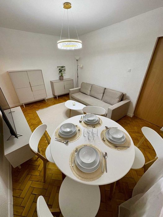 Komfortowy Nocleg w Sercu Konina - Apartament na Parterze