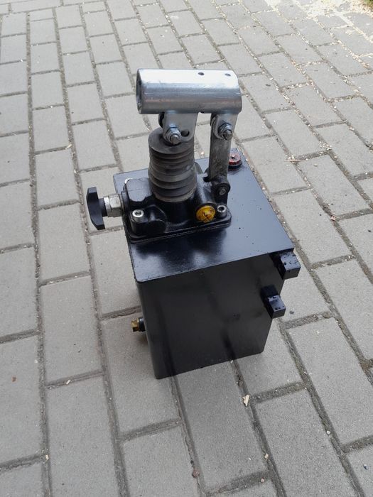 Reczna pompa hydrauliczna silownik kiper przyczepa