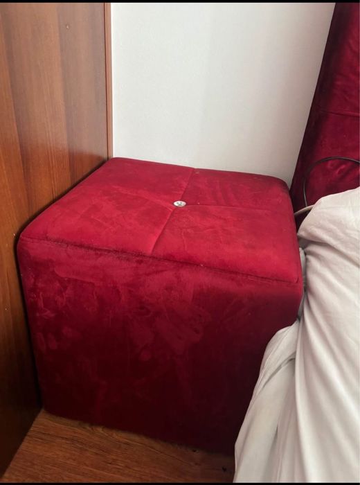 Cama estofada 1,60X2,00m c/colchao