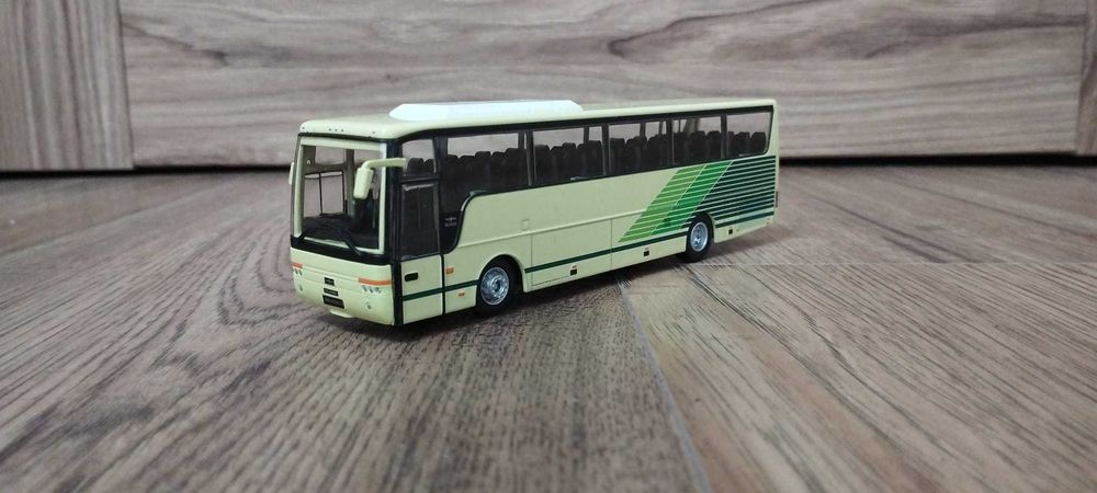 Van Hool T9 / Kultowe Autobusy PRL-u / DeAgostini / Skala 1:72