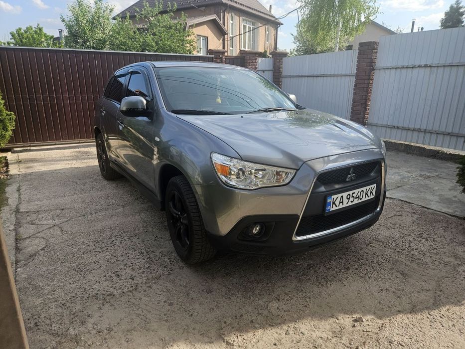 Продам авто Мітсубісі ASX 2011 ,бензин 1,8,АКПП,Варіатор(CVT).Київ.