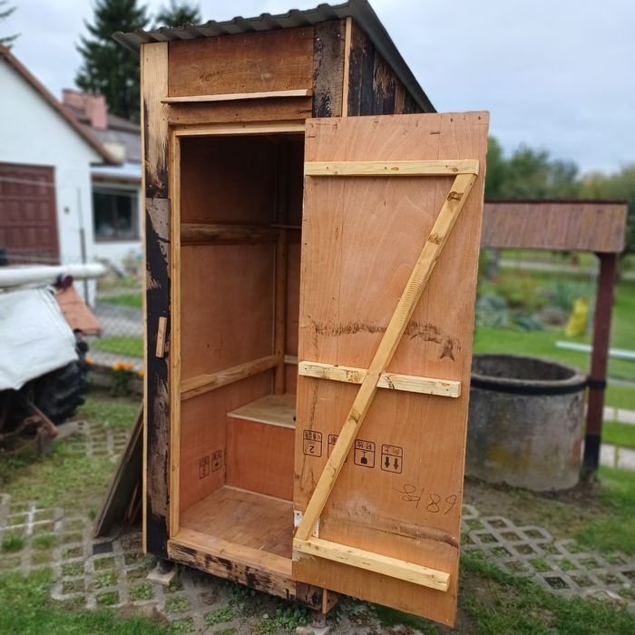 Toaleta na,dzialke ,budowe
