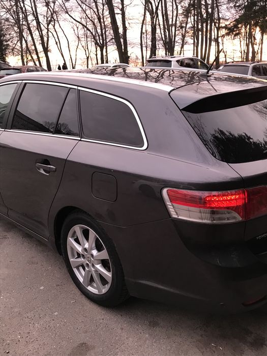 Тойота Авенсіс D-CAT 2.2 дизель