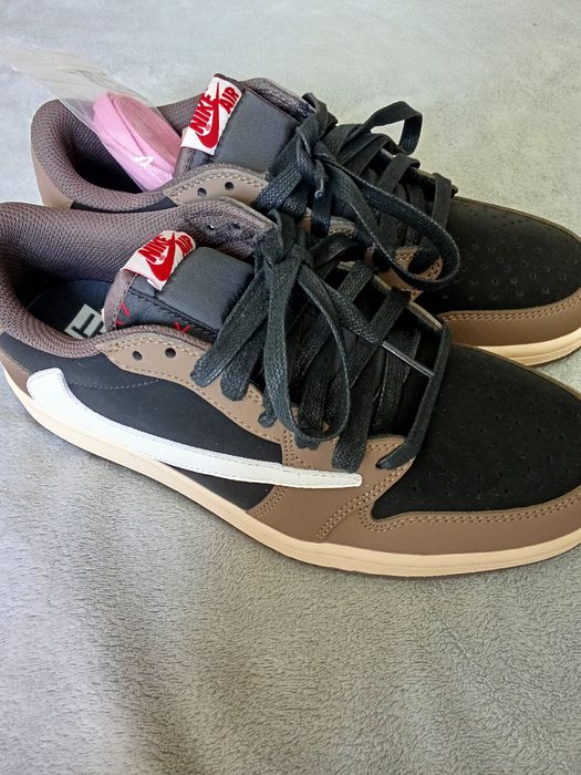 AJ1 Travis Scott Novo!