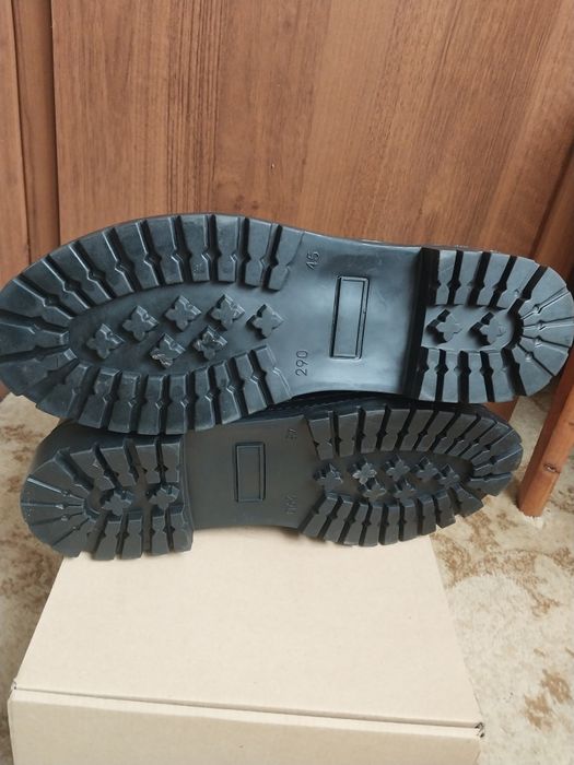 Ботинки рабочие кожаные зимним.