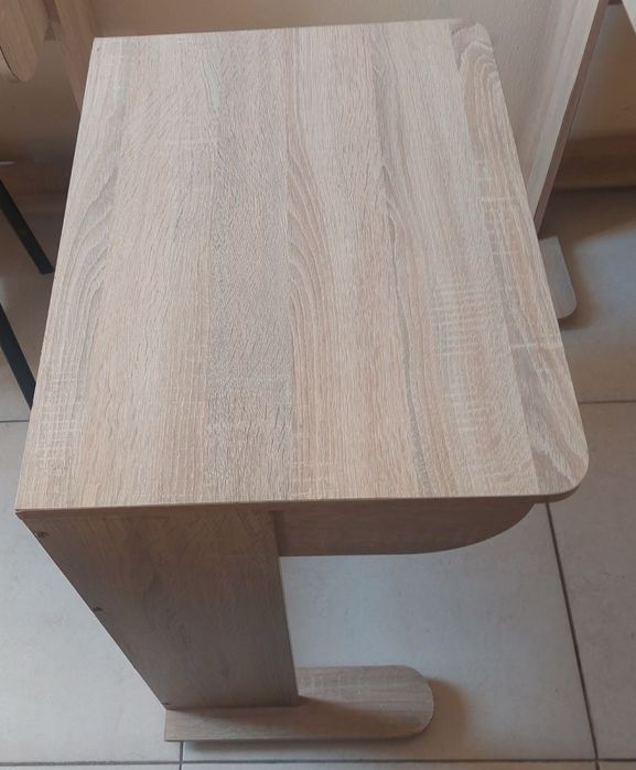 Продам столи офісні