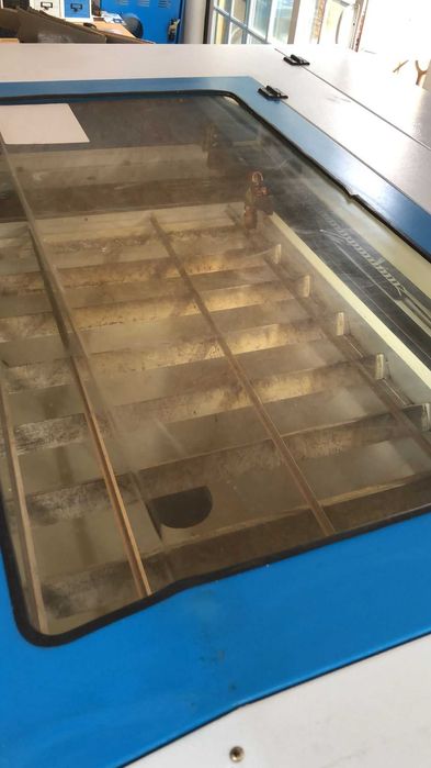Maquina Laser Grande e Potente