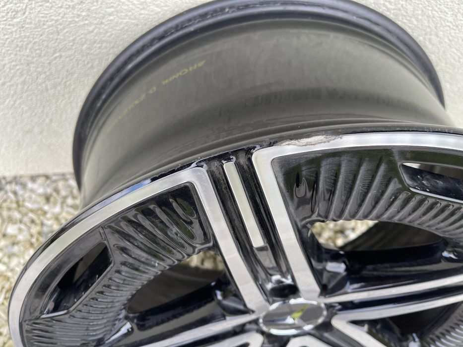 Felga Mercedes EQE W295 8,5X19 ET47,5 A295401 BDB Stan