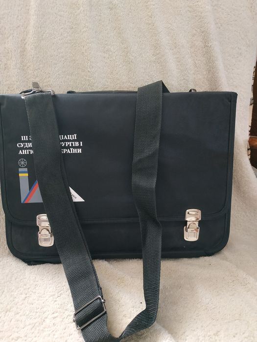 Сумки для ноутбука.