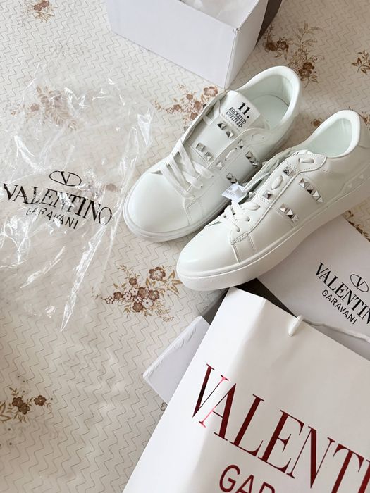 кросівки Valentino