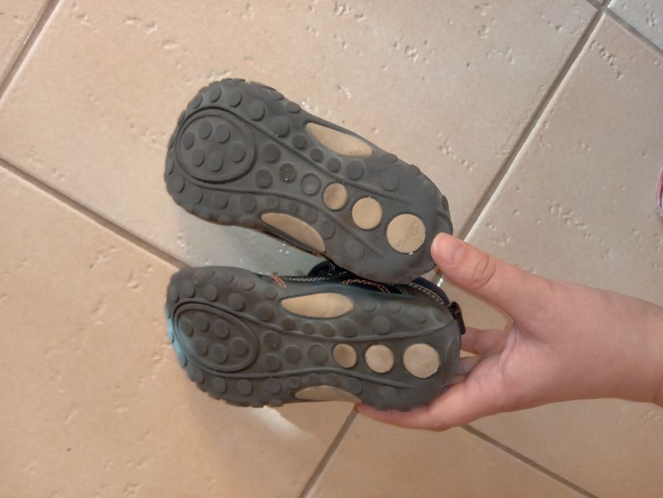 Buty chłopięce rozm 26 firmy cool club