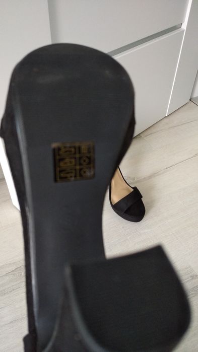 Nowe buty 41 pretty little thing