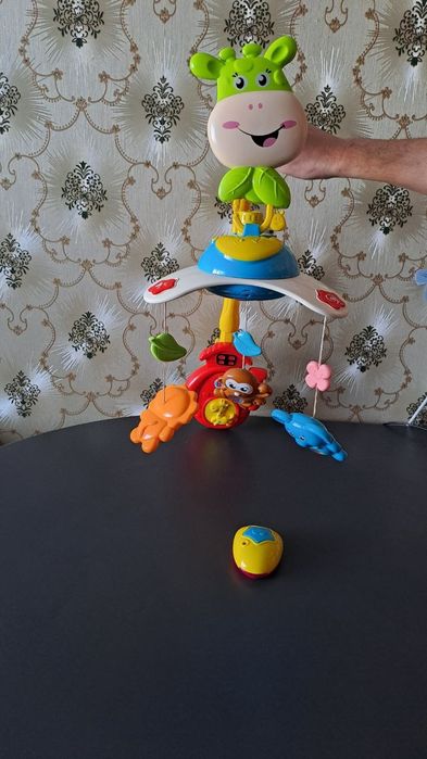 Мобіль дитячий на ліжечко