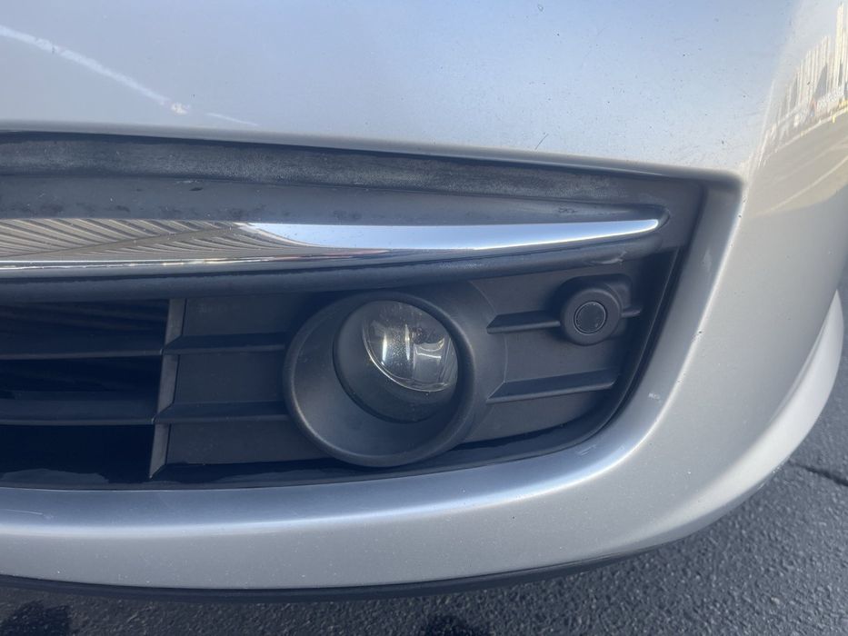 Рено Лагуна 3модель 2010р універсал пригнана з Європи