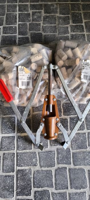 Arrolhador de garrafas manual