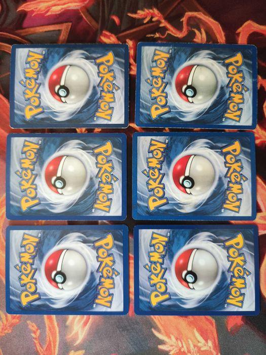 12 pokémons, 10 energias de água