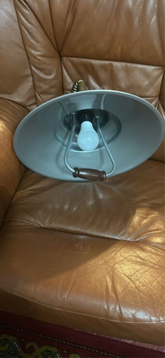 Candereiro de teto ajudtavel em altura