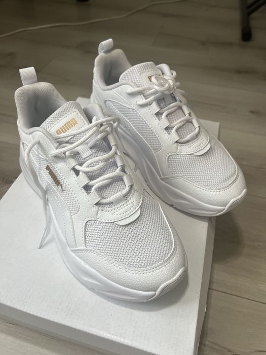 Продам кросівки жіночі Puma Casia 2.0