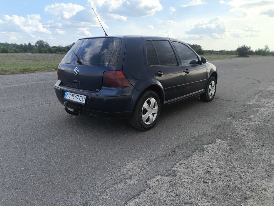 Гольф4 1.4 бензин 2003 рік