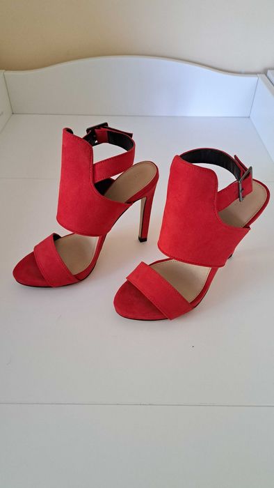 ZARA * wycięte szpilki * sandały * CZERWONE * ZAMSZ * 37