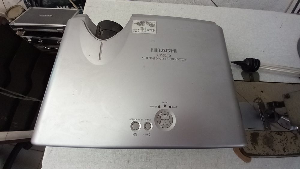 Two projectors in good condition64170785515521121