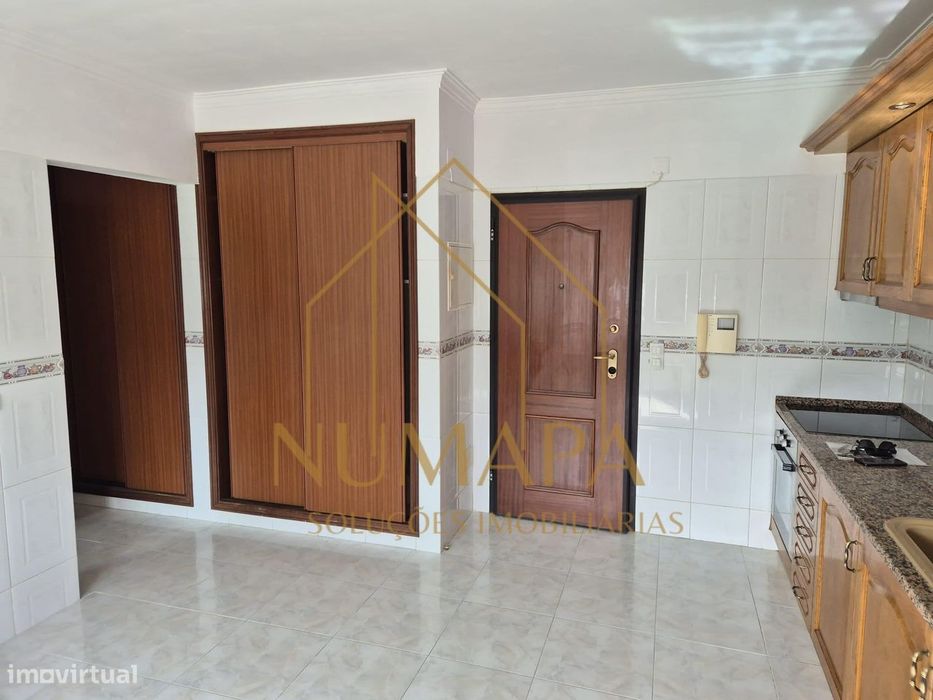 Apartamento T1 em Paio Pires
