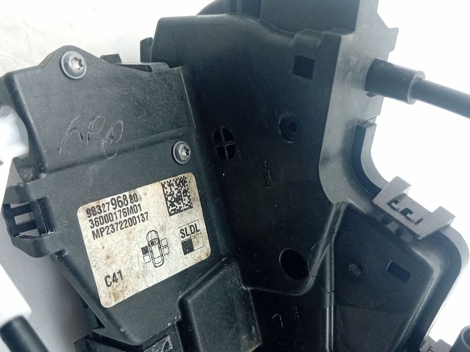 Fechadura / fecho porta frente esquerdo CITROËN C4 III