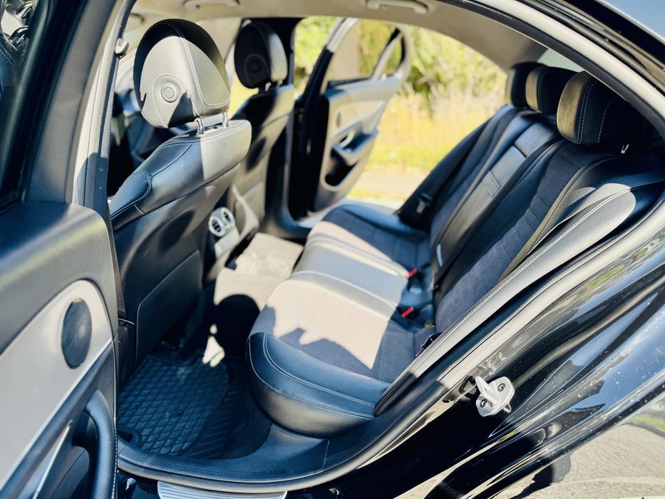 Mercedes-Benz E220D W213 Avantgarde 2019 рік