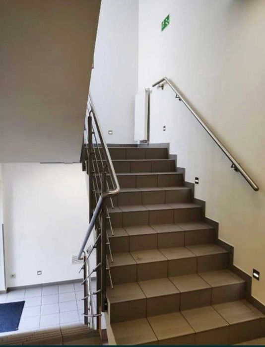 Lokal biurowy 14 m² - I piętro - Centrum Leszna klimatyzacja
