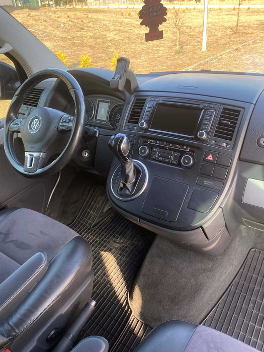 VW T5 Multivan polift 2.0 BiTDI