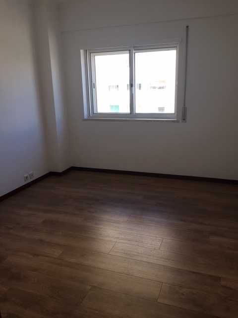 Apartamento T2 com Garagem, R Francisco Pedro Curado, Penha de França