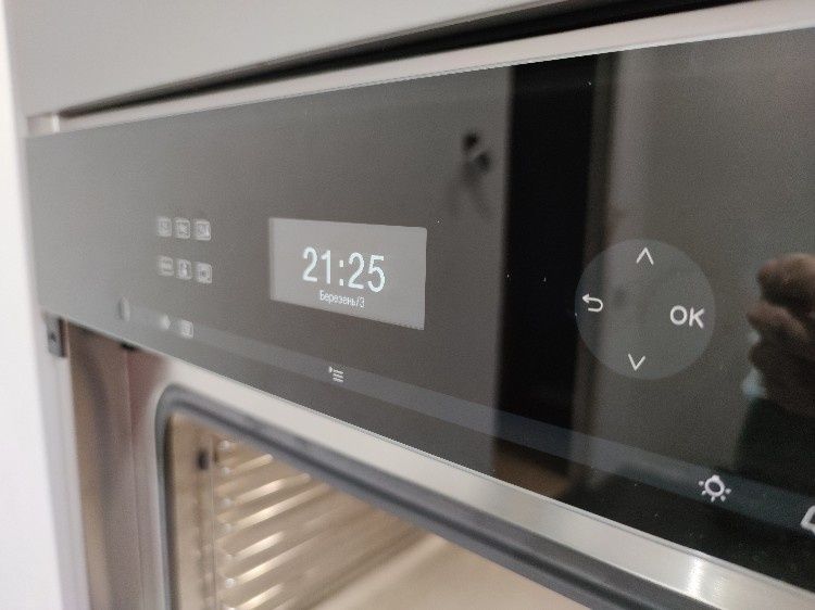 Микроволновая печь СВЧ + пароварка 2в1 Miele DGM 6301 6401