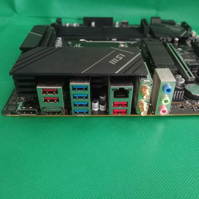 Motherboard AM5 MSI PRO B650M-A WIFI