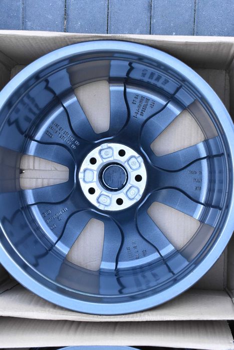 Felgi OEM AUDI A4 B8 B9 A6 Q3 Q5 VW Seat Skoda 19" ORYGINAL