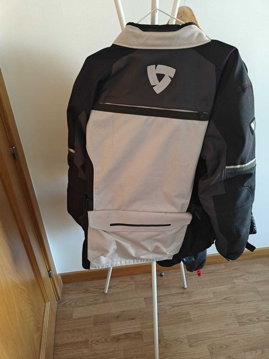 Casaco Mota Rev'it (XL) (pouco usado) [Inclui proteção de costas, forro de inverno, forro impermeável)
