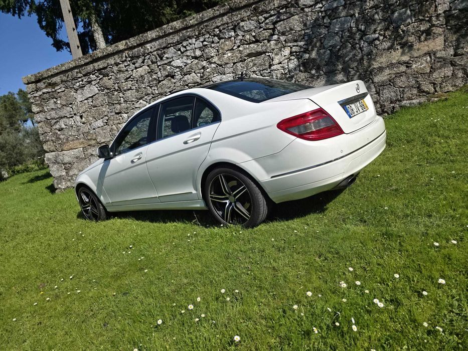 Mercedes-Benz c220