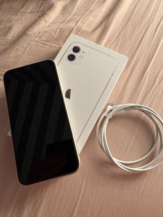 Telefon IPhon 11 64 GB
