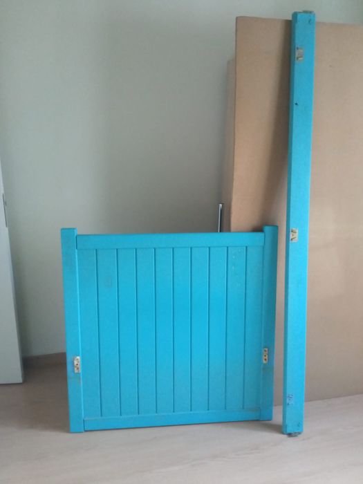 Cama 1m x 2m maciça com estrado e colchão