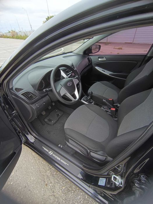 Хюндай акцент 2013рік газ 4