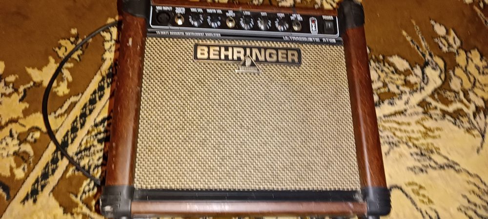 Комбик  Beringer