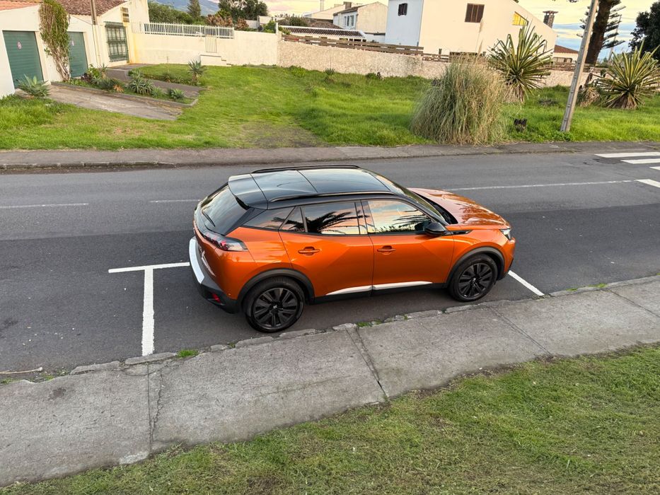 Peugeot e2008 GT - 100% elétrico