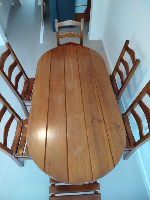 Conjunto mesa de jantar + 6 cadeiras