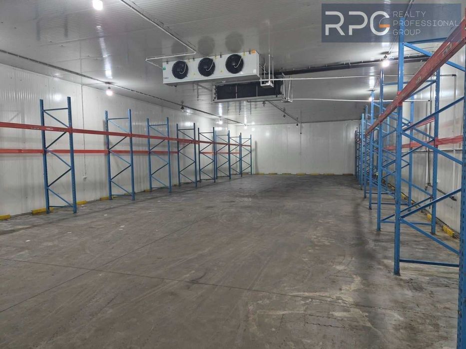 оренда СКЛАДУ  566.20 м² Жуляни 350грн за метр склад-холодильник!