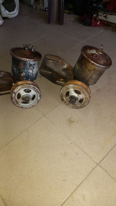 Насос гідропідсилювача  керма