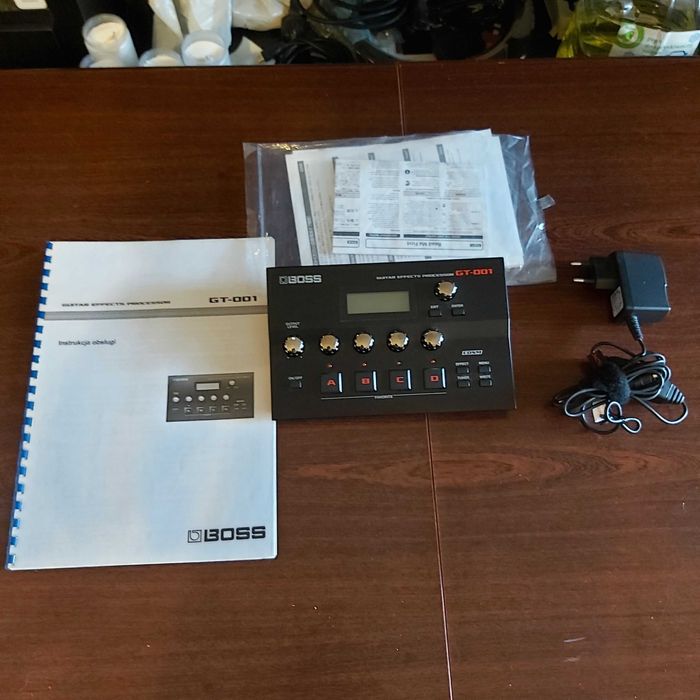 BOSS GT-001 interface audio, efekt gitarowy