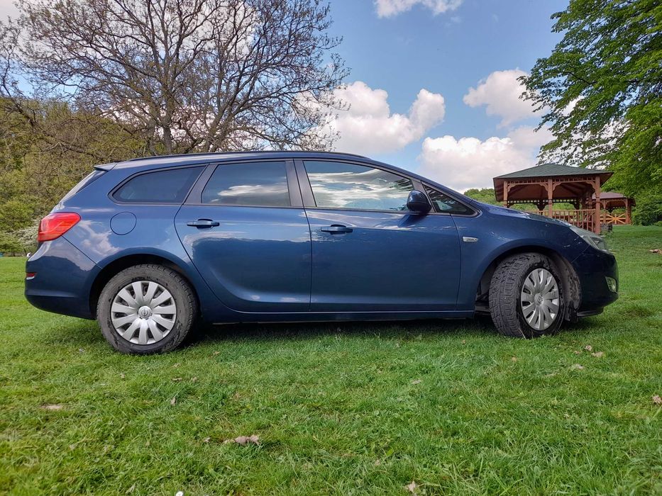 Opel Astra J, 1.7, 2011