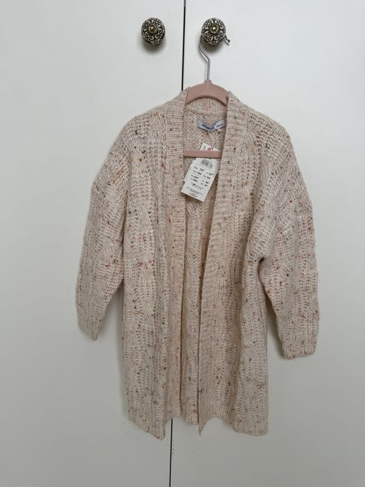 Nowy swetetek Reserved r.122